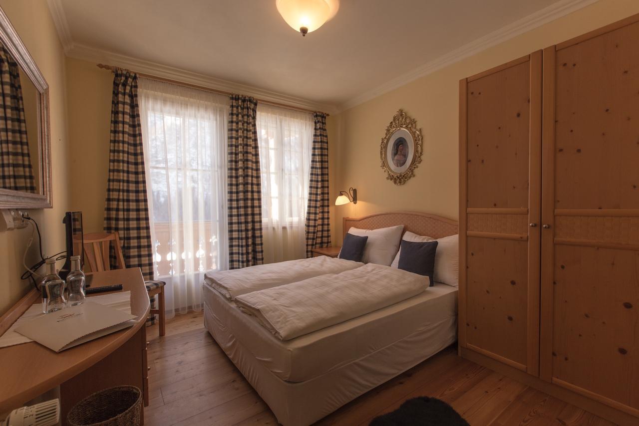 Hotel Kaiservilla Heiligenblut Pokoj fotografie